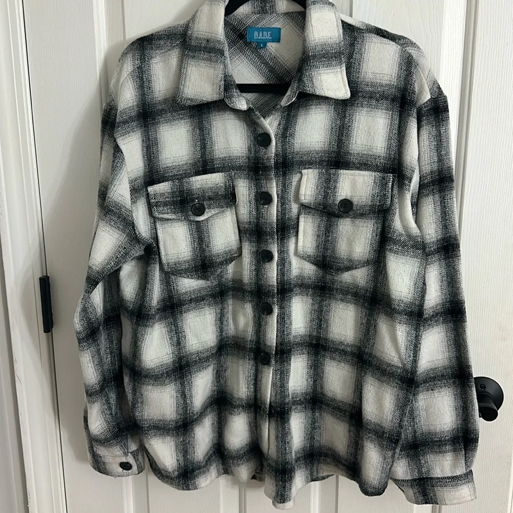 Babe Shacket size large - Picture 1 of 8